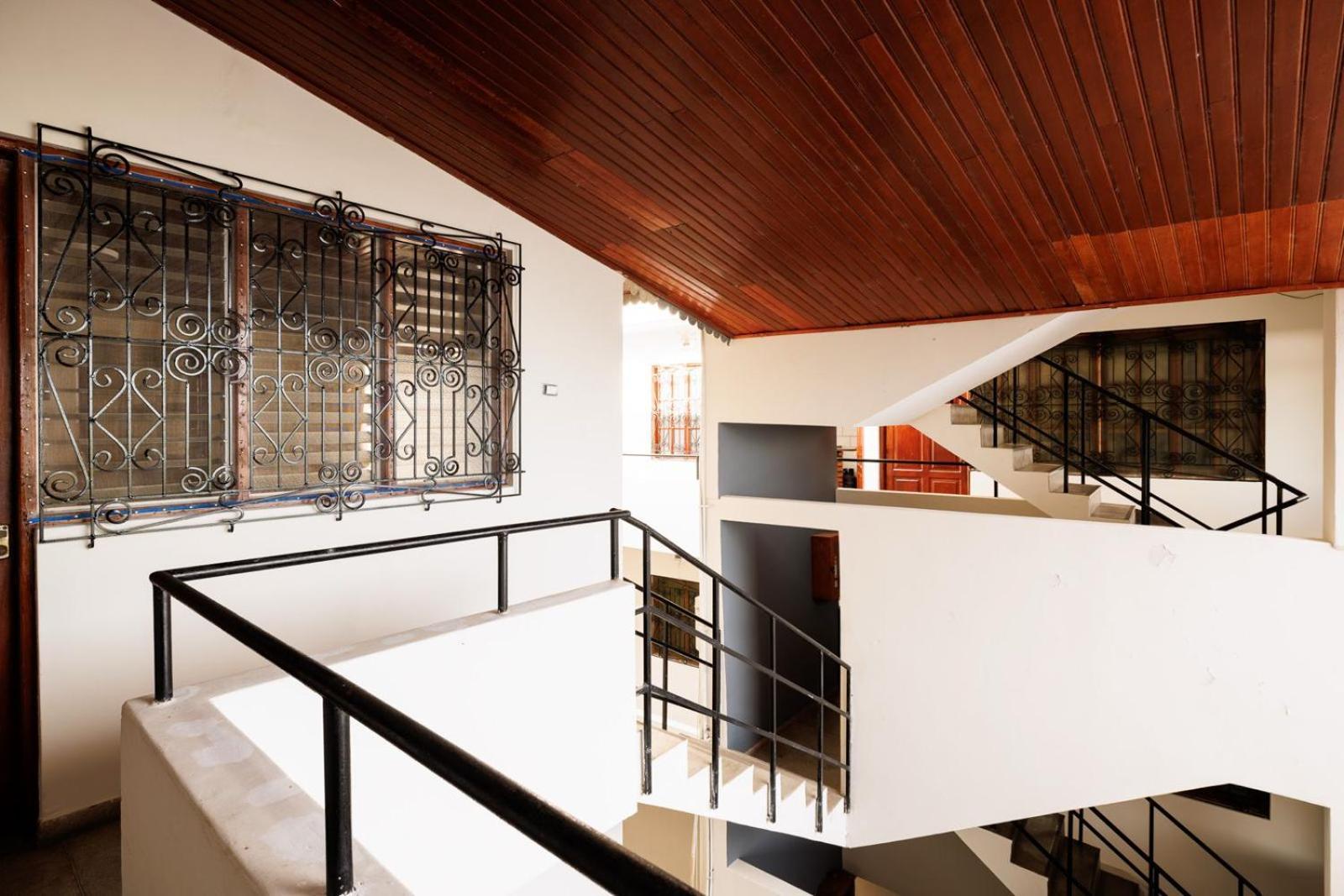 La Rivera Apartment